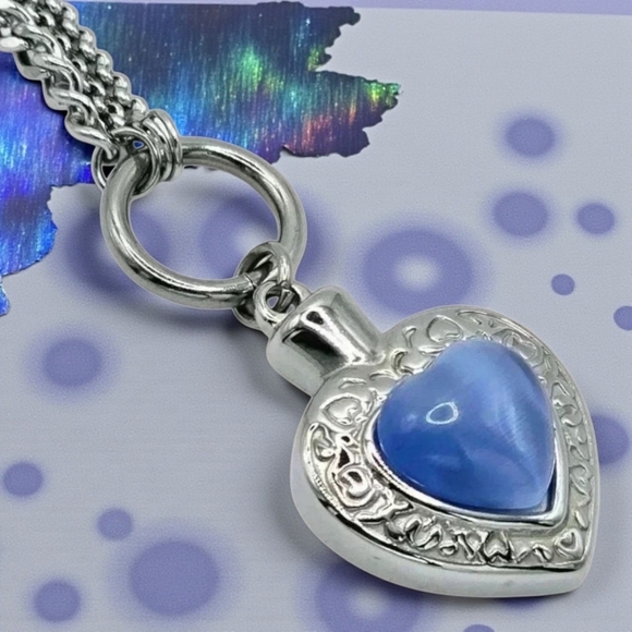 🆕️18K Gold Plated 316L Stainless Steel Blue Crystal Heart Pendant Necklace‎ 💙 - Picture 4 of 11